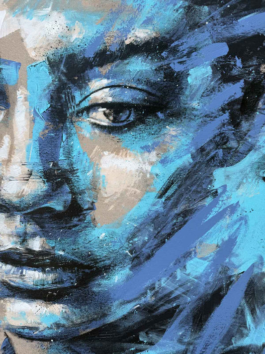 She Carries The Sea